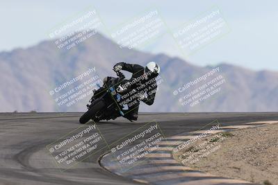 media/Nov-16-2025-Race Pace (Sun) [[8c5fa54630]]/Non Verified Riders (1st 20 Minutes)/6-Turn 12 (2pm)/